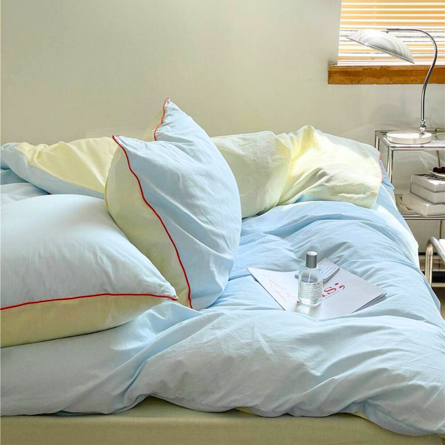 Sky Blue & Yellow Two-Tone Duvet Set - Sunshine Color Block Bedding for Bold Trendsetters