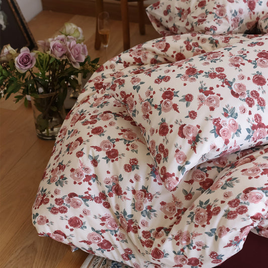 Romantic Rose Garden Cotton Bedding Set - Vintage Blooms for Cozy Nights