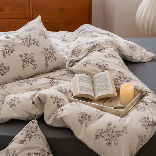 Bloom Cotton Bedding Set - Warm Florals for Cozy Nights Freesia