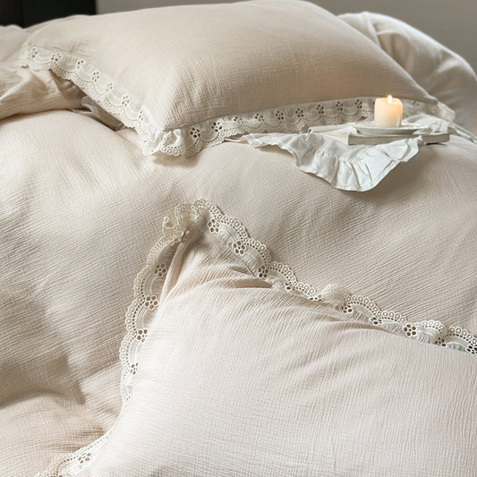 Chic Vintage Lace-Edged Cotton Bedding Set - Luxurious Comfort