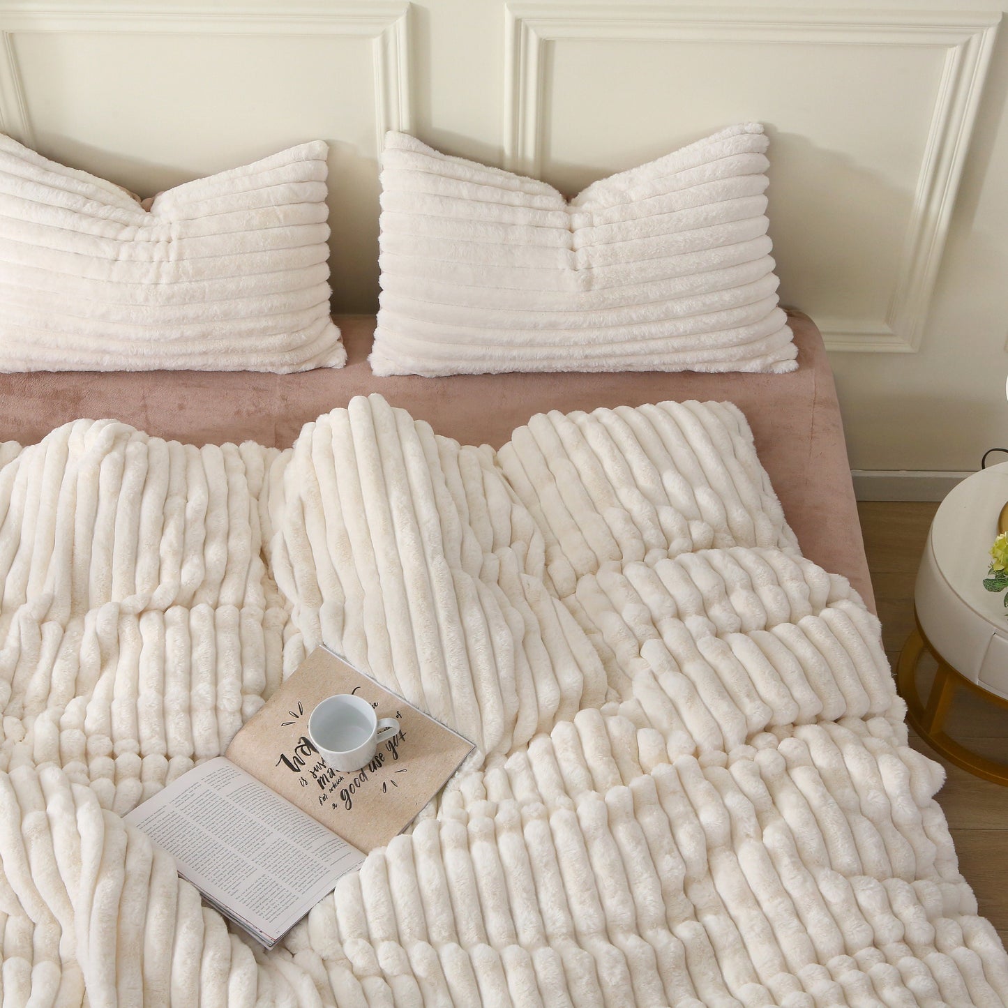 Blush Comfort Wave Textured Duvet Cover Set - Cozy & Contemporary Bedding Ensemble